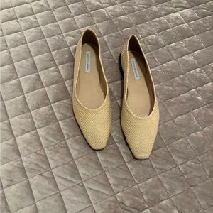 Saks Fifth Avenue Flats Size 8.5